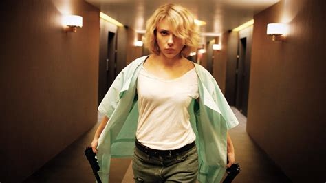 Lucy (2014): French filmmaker Luc Besson's solid Action flick with a weak Sci-Fi element - A ...