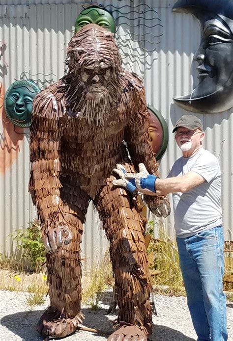 Bigfoot Sheet Metal Garden Statue and Yard Art - The Metal Zoo