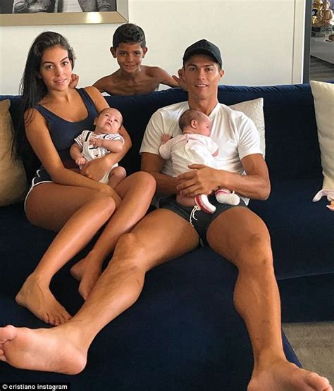 Cristiano Ronaldo enjoys family time with daughter Eva | Daily Mail Online