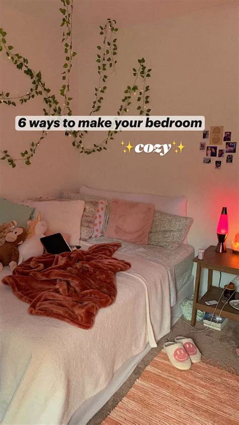 cozy fall aesthetic. bedroom ideas. room ideas. fall decor. fall ...