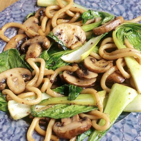 Chinese noodles with pak choi and mushrooms