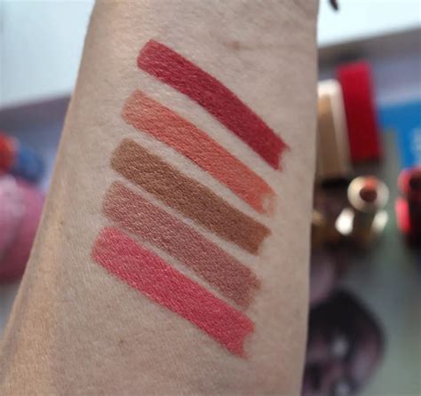 Hourglass Unlocked Satin Creme Lipstick Review | British Beauty Blogger