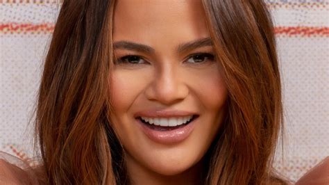 Chrissy Teigen's Viral Banana Bread Is Available By The Slice In New Collab