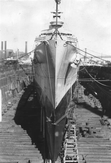 Cruiser Photo Index CL/CA-32 USS NEW ORLEANS - Navsource - Photographic ...