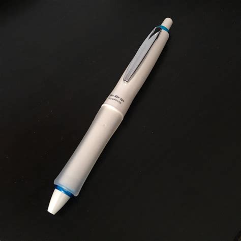 Dr. Grip Pure White - My Favorite Pen : r/pens