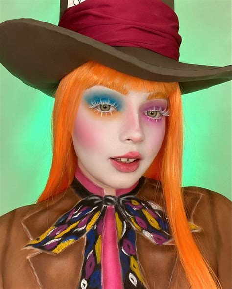 Mad Hatter makeup🐇🎩 @ximena.artistry in 2023 | Mad hatter makeup, Mad hatter halloween costume ...