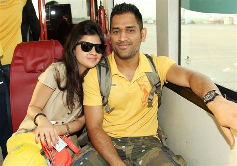 Dhoni Ex Girlfriend Priyanka - Her death made the cricketer look at ...