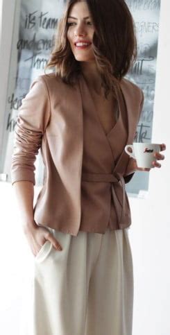 Colors that Go with Mauve Clothes - Outfit Ideas | Fashion Rules