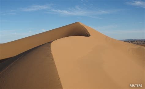 Scientists Solve Mystery Behind One Of The Earth's Oldest Star Sand Dunes