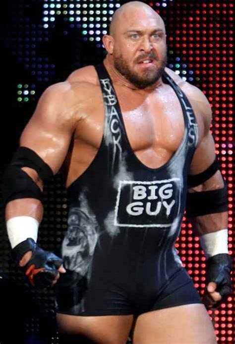 Wrestler The Big Guy (Ryan Allen Reeves) – Wiki, Profile | WWE Wrestling Profiles