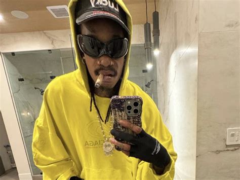 Wiz Khalifa: Another day, another wild mirror selfie for the Taylor Gang boss — Attack The Culture