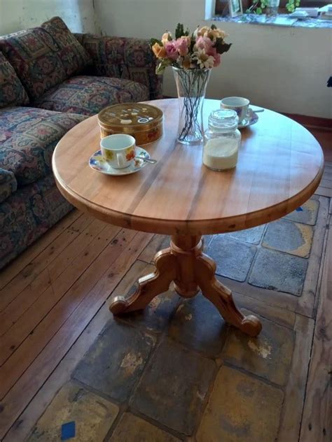 Round wooden teakwood coffee table, Without Storage at Rs 11000 in ...
