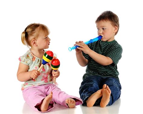 16 Benefits of Musical Instruments for Toddlers and Preschoolers ...