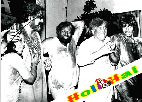 Amitabh Bachchan shares throwback pics of 'best Holi' celebrations