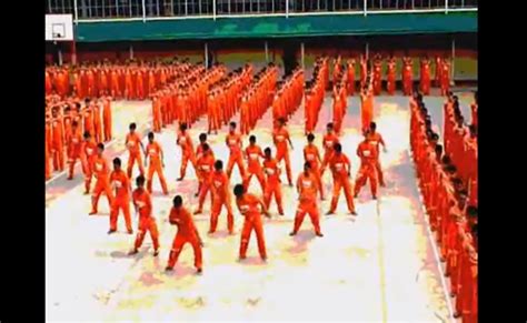 Filipino Prisoners Dance Their Way To The Big Screen