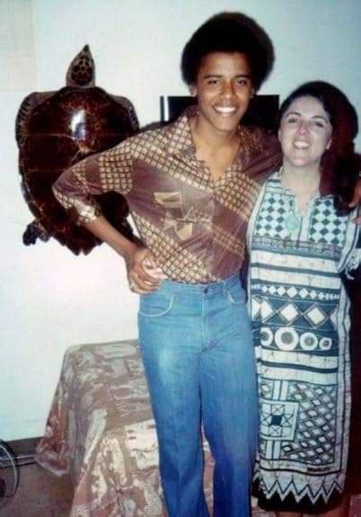 Barack Obama with his mother Ann Dunham, 1985. : r/pics