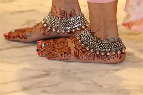 Beautiful paayal and anklet designs you should bookmark right away ...