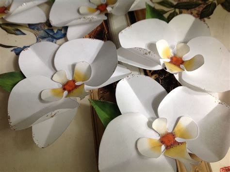 Paper flowers...orchids | Paper flowers, Orchids, Crafts