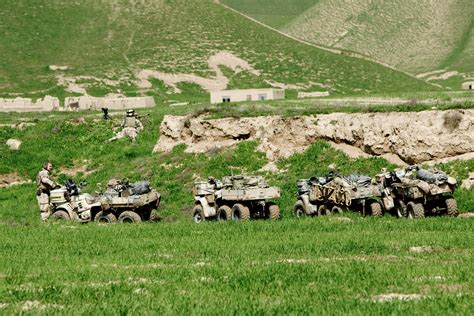 Fil:Norwegian soldiers using ATV in Afghanistan.jpg - Wikipedia