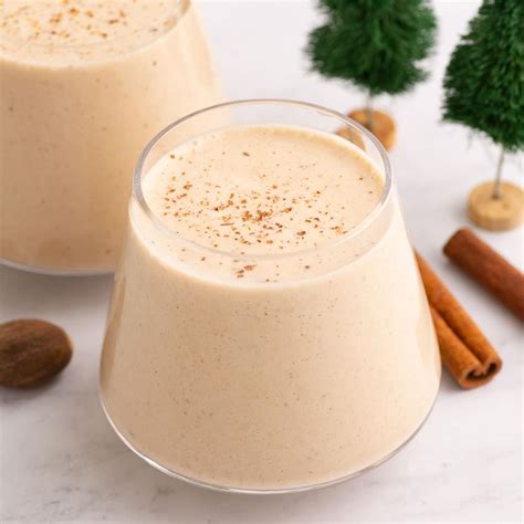 The BEST Vegan Eggnog Recipe (Dairy-Free Eggnog) - Mindful Avocado