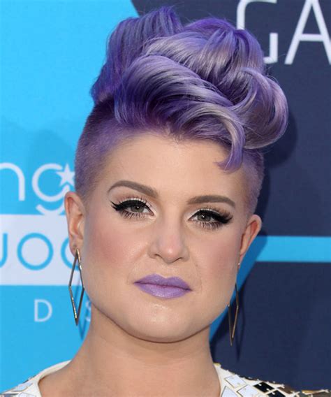 Kelly Osbourne Short Wavy Purple Hairstyle