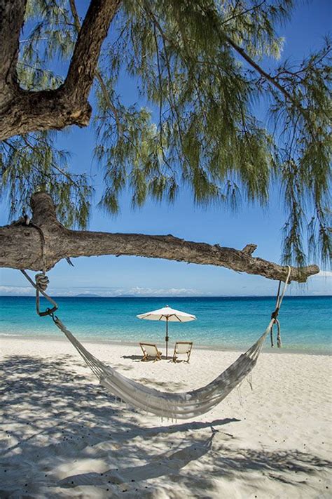 Hammock on the beach, Constance Hotel, Madagascar | Strandideen, Kleine insel, Urlaubsorte