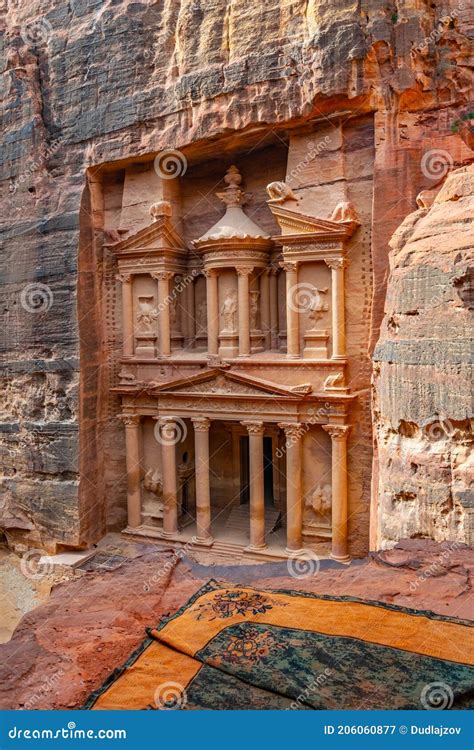 Al Khazneh Tomb Also Called Treasury at Petra, Jordan Stock Image ...