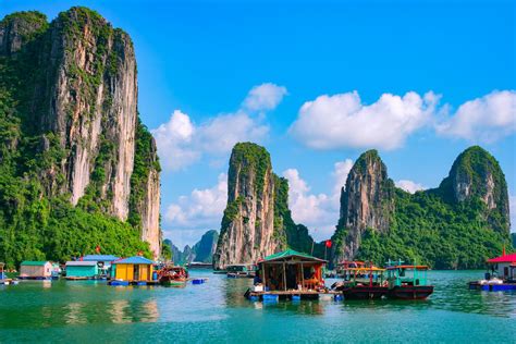 Un paseo en barco por la bahía de Halong