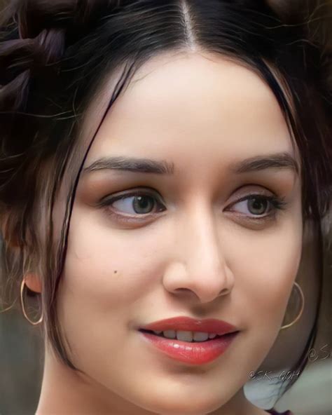 CELEBRITY PICS: Shraddha Kapoor Cute face