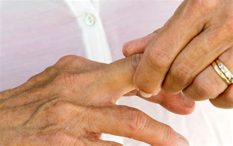 Causes and treatments for twitching fingers | Member Learning Community