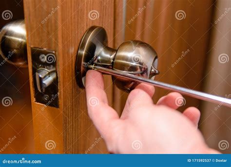 Process of Installing a Door Handle in a Wooden Door Stock Image - Image of indoor, manual ...