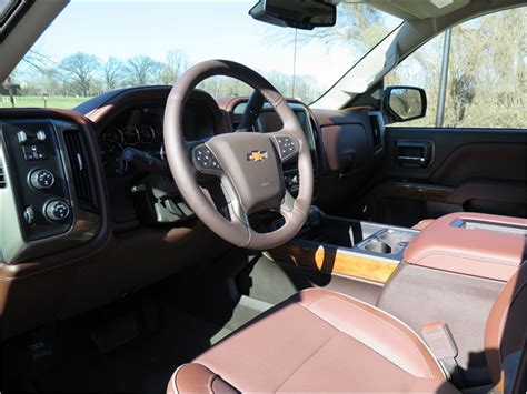 2018 Chevrolet Silverado 1500: 118 Interior Photos | U.S. News