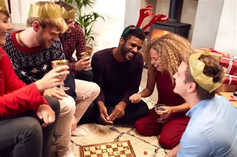 12 Christmas Board Games for Families That Are Perfect for Everyone ...