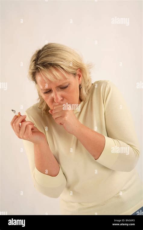 Smokers cough hi-res stock photography and images - Alamy