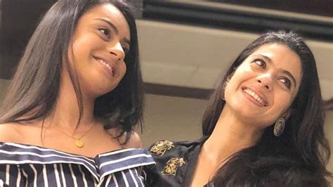 Kajol, lookalike daughter Nysa Devgan pose together in…