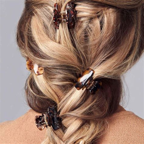 Fresh How To Put All Hair Up In Claw Clip Trend This Years - Best ...