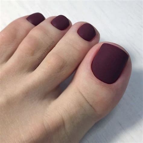 100 Pedicure Colors & Design Ideas — 29