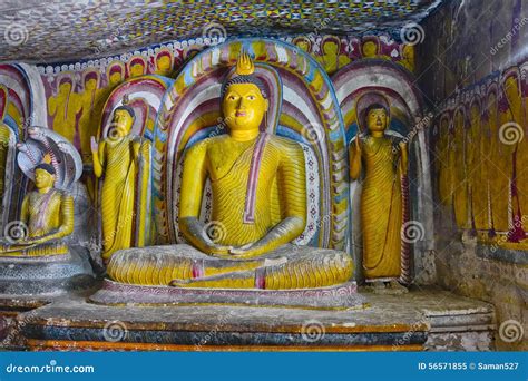 Wall Paintings and Buddha Statues at Dambulla Cave Golden Temple Stock ...