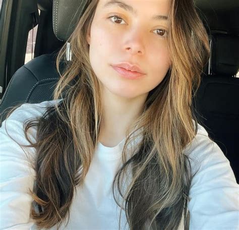 Would you rather cover her face or fill her mouth with cum? : r/MirandaCosgroveHot