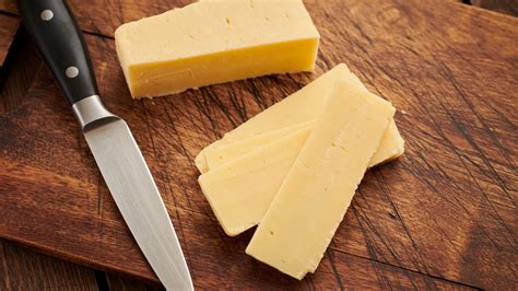 Which cheddar cheese is best? Bega, Coles, Cracker Barrel and more | CHOICE