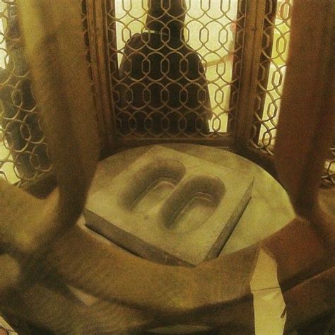 The footprints of Ibrahim (AS), Masjid-Al-Haram, Makkah. | Masjid al haram, Islam, Mekkah