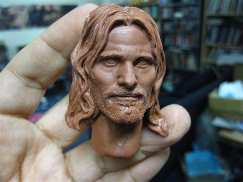 Red Planet Toys: New Aragorn Headsculpt Pics