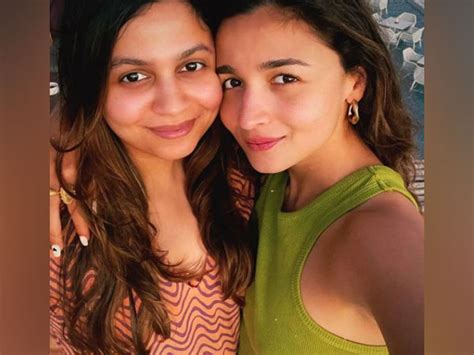 Shaheen Bhatt shares adorable appreciation post for sister Alia Bhatt