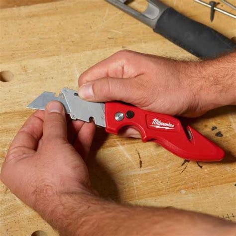 Milwaukee Fastback Folding Utility Knife Review