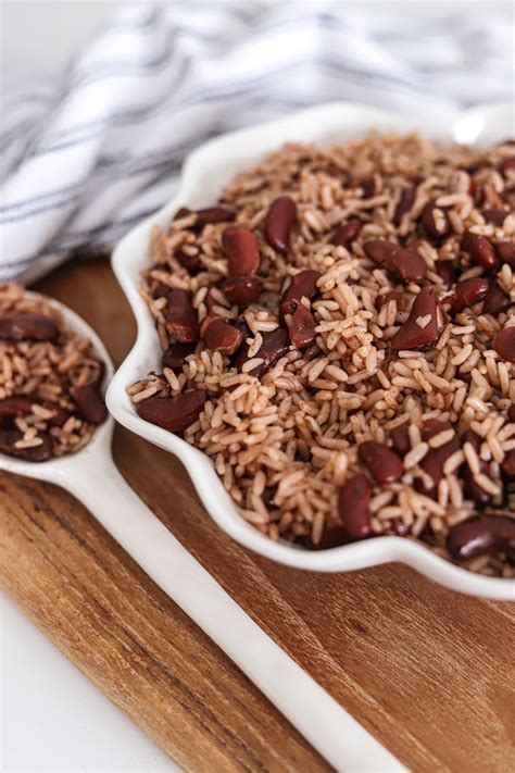 Jamaican Rice and Peas - The Seasoned Skillet