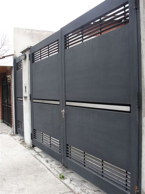 Portón. | Diseño de puerta de hierro, Diseño de portón principal, Puertas de garage