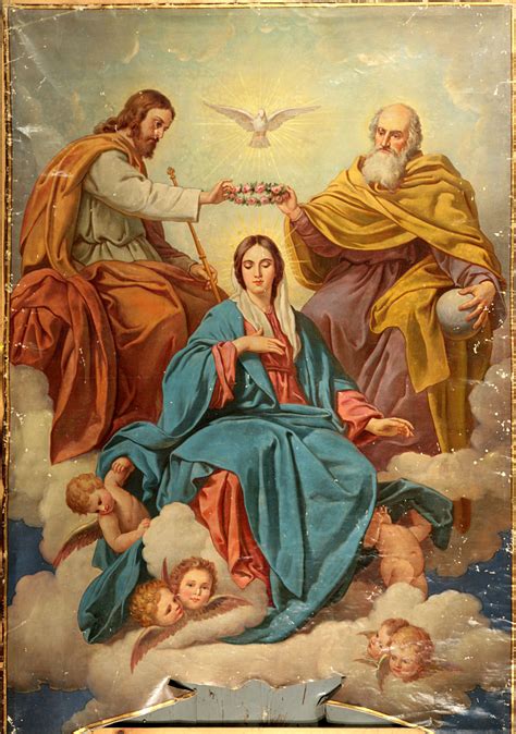 The crowning of Mary, Queen of Heaven | Everything Catholic ... | Virgin mary art, Jesus mary ...