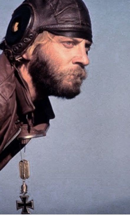 Kelly's Heroes: Sergeant Oddball | Kelly's heroes, Clint eastwood movies, Donald sutherland