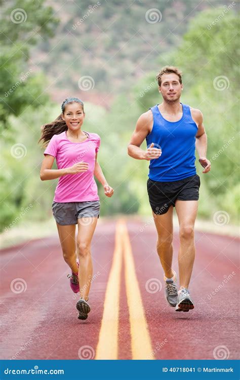 Running man couple races - gaseclean