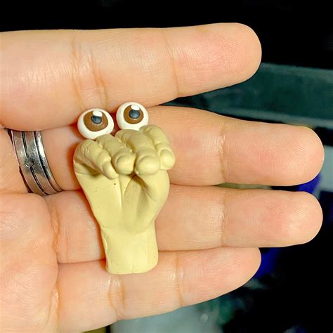 Clay toy of Oobi the Hand Puppet! (from the Noggin TV show) : r/polymerclay